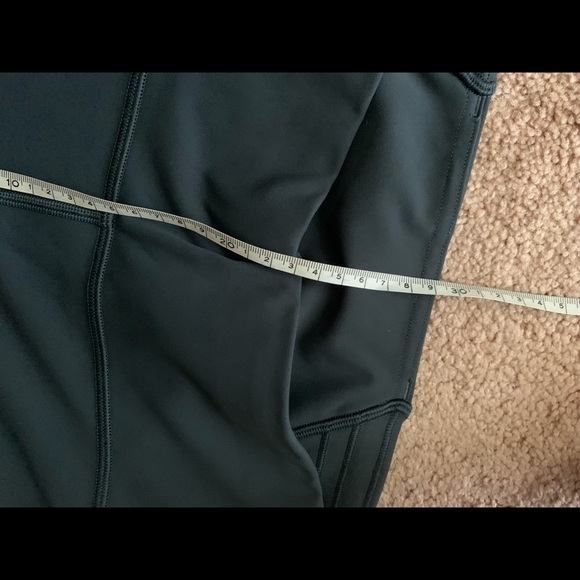 lululemon woman pants - Picture 5 of 7